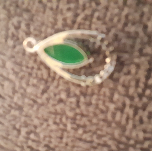 Pendant - Picture 2 of 3